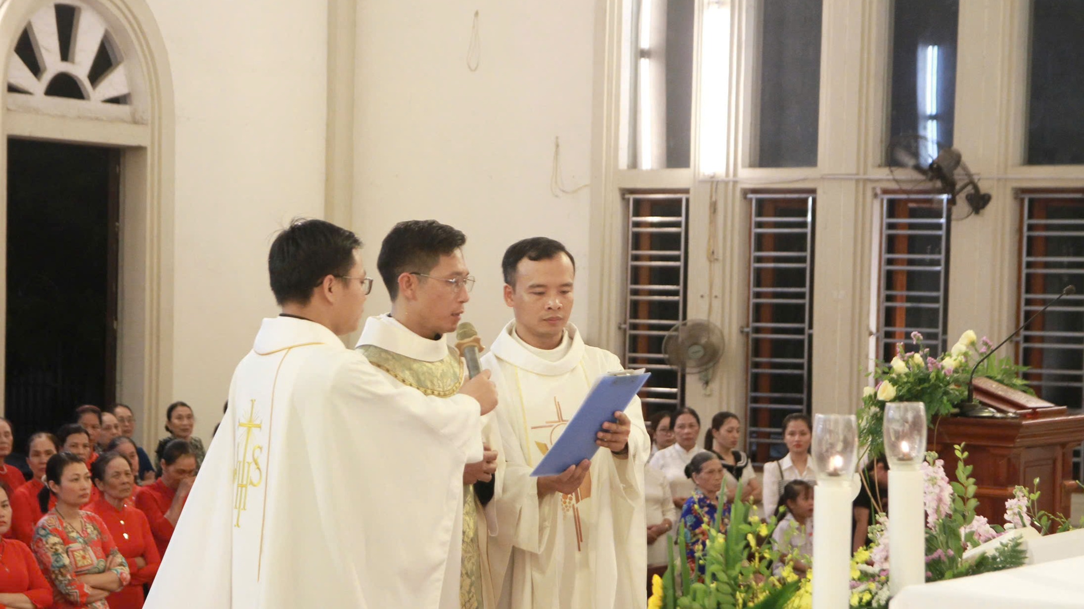 Giáo Xứ Nghĩa Xuyên hân hoan đón cha tân chính xứ Gioan Baotixita Vũ Văn Luân